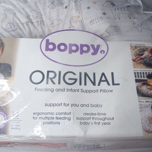 Boppy Original Feeding Pillow w/ Black Gold Animal Print Cover - Picture 3 of 8